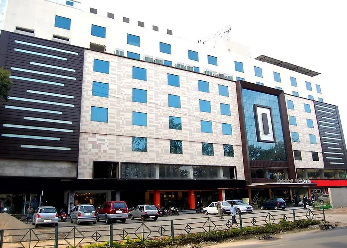 Maple Wood Hotel Ranchi